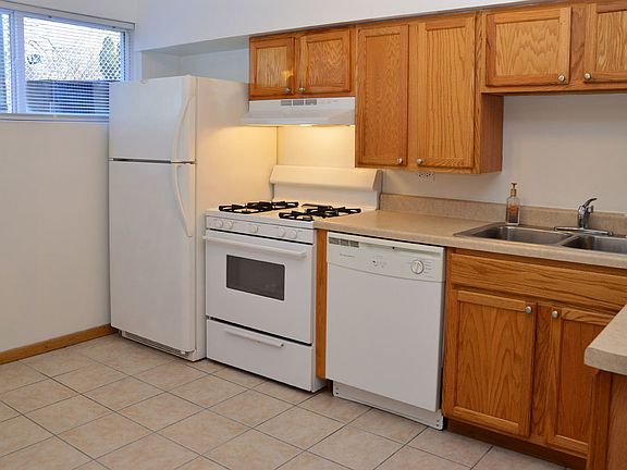 5th image of 1356 W Main St APT 101