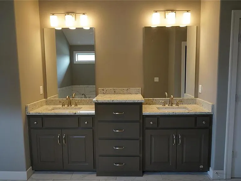 1820 SW Blackstone Pl — Photo 17