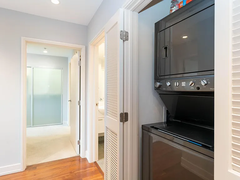 575 6th Ave #506 — Photo 14