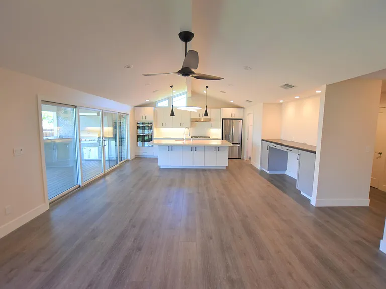 5189 Lassen Ave — Photo 20