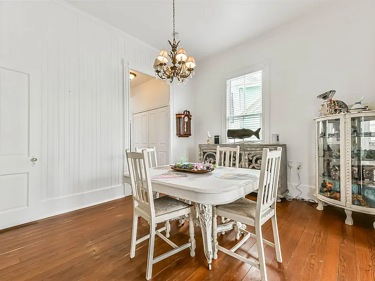 3301 Ursuline St — Photo 22