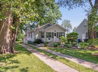2109 Glenbrook Dr, Des Moines, IA 50316