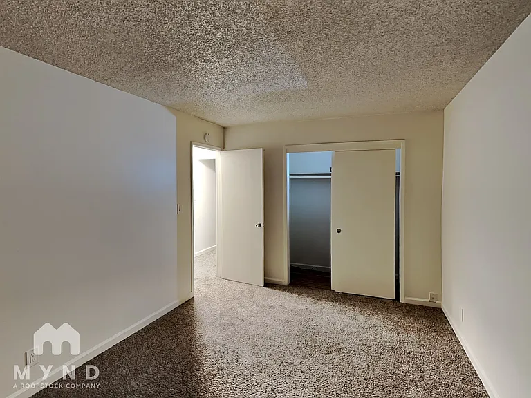 870 Burbank Dr #7 — Photo 7