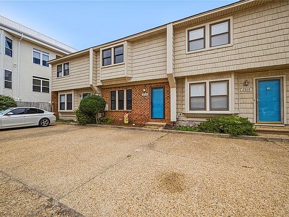 3rd image of 2303 Breakers Ct