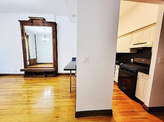 4th image of 219 W 131st St APT 2