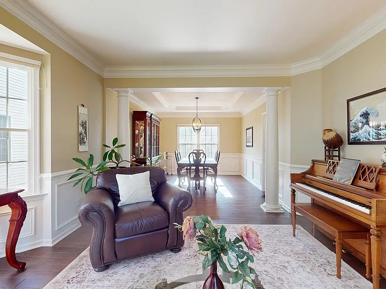 43911 Camellia St — Photo 9