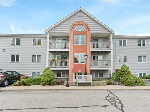 728 Beverage Hill Ave APT 15, Pawtucket, RI 02861