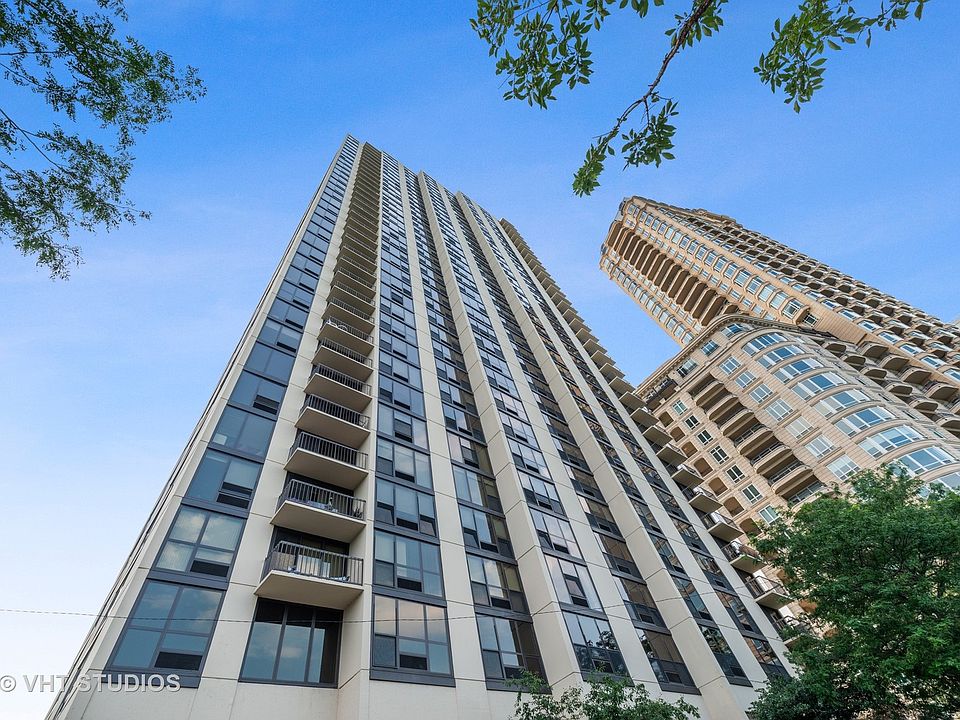 1st image of 2500 N Lakeview Ave APT 1004