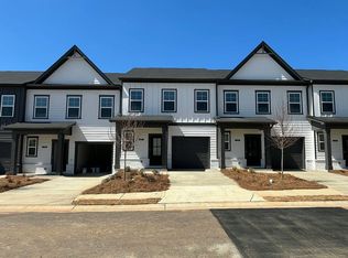 124 Lauren St, Adairsville, GA 30103