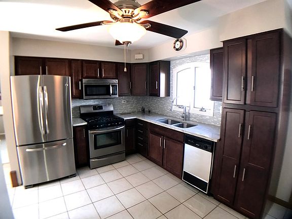 4th image of 267 Marshall Dr