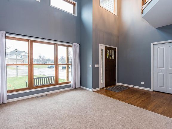 4th image of 626 Aspen Ct