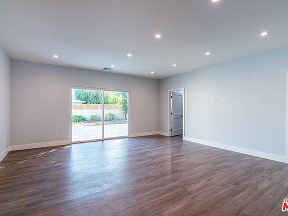 5th image of 5857 Allott Ave