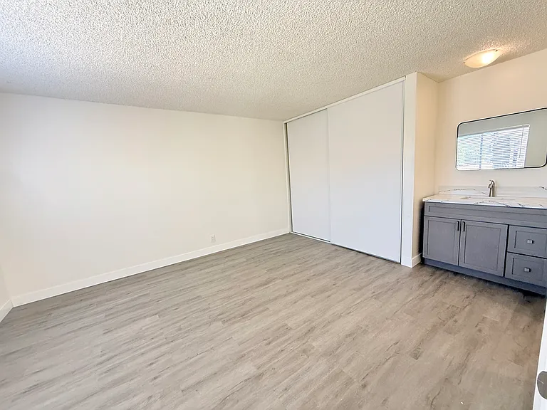 13237 Mohawk Rd #B — Photo 25