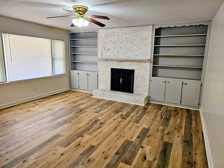3205 Westview St — Photo 3