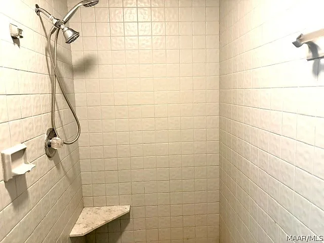 1524 Charleton Dr — Photo 12