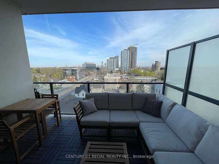 741 King St W #708 — Photo 15