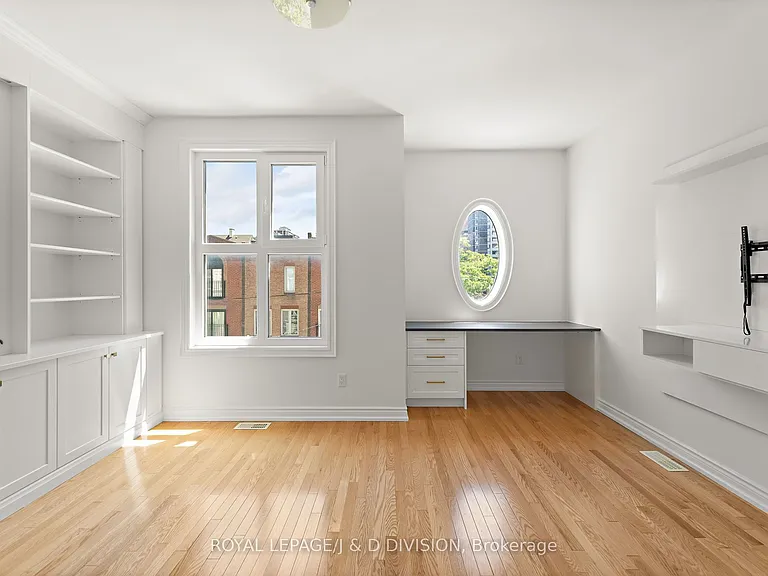 102 Earl Pl — Photo 17