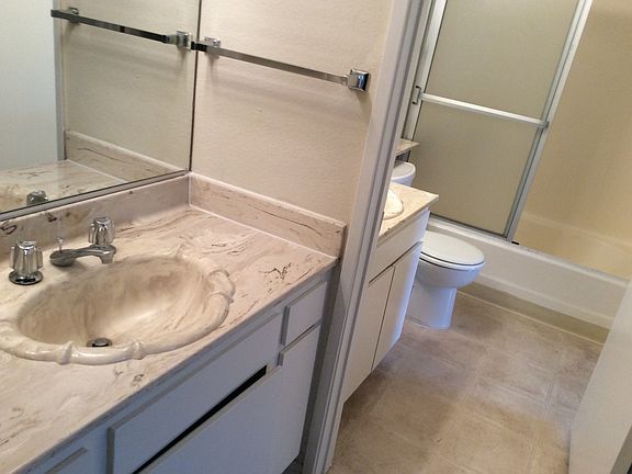 5th image of 7255 Independence Ave APT 202