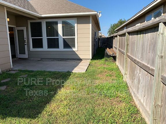 4th image of 7226 Vanessa Dr