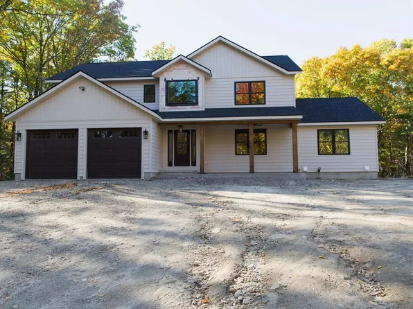 809 Chase Rd, Lunenburg, MA 01462