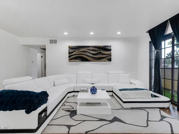 10220 De Soto Ave Unit 11, Chatsworth, CA 91311