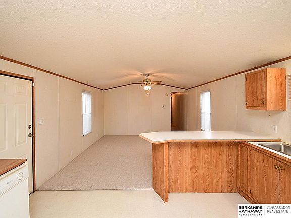 4th image of 6916 N 107th Ct #252