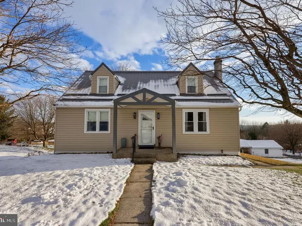 207 Hazel St, Hamburg, PA 19526