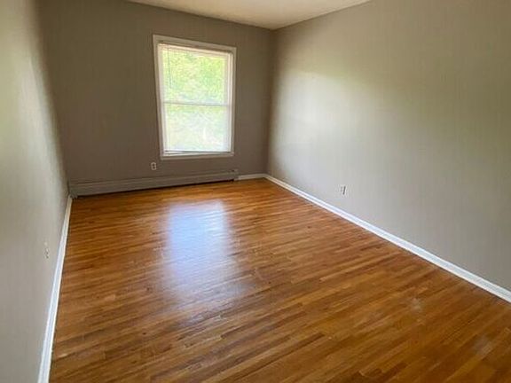 5th image of 8551 Elm St APT 4