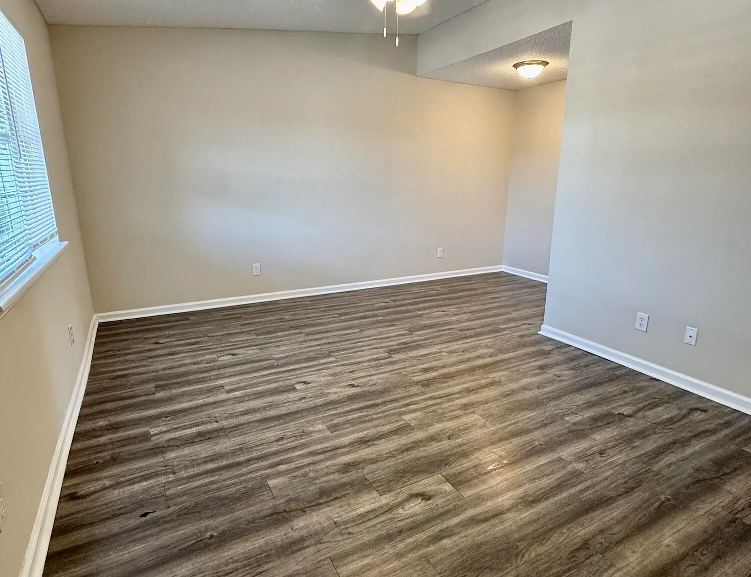 1 bed, 1.0 bath, $750 — Photo 2