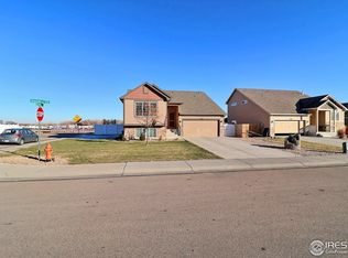 2902 Avocado Ave, Greeley, CO 80631