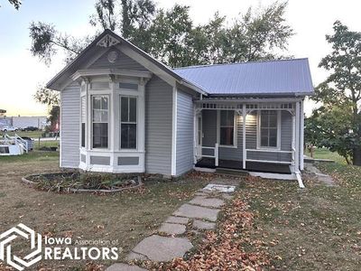 203 Park St, Hedrick, IA, 52563