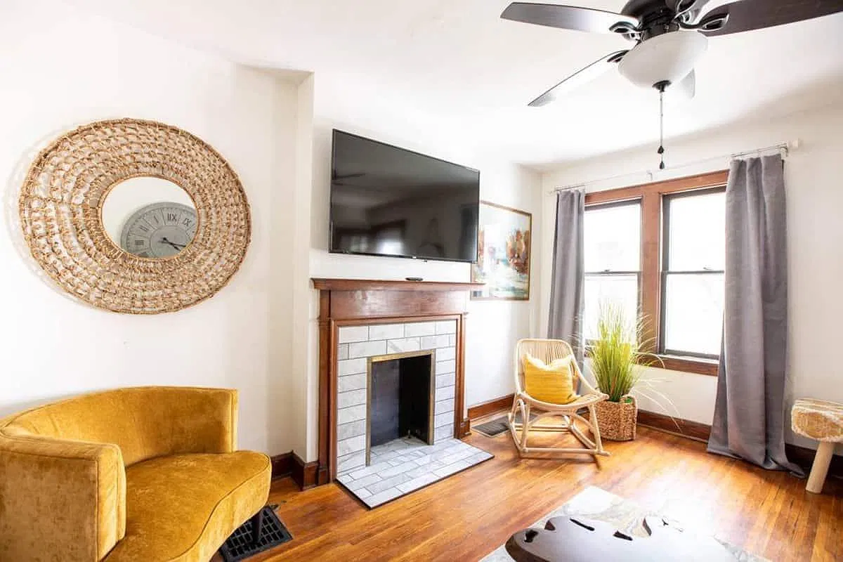 2 bed, 1000 sqft, $1,495 — Photo 3