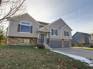 100 SE Hanging Garden St, Blue Springs, MO 64064