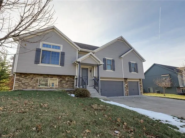 100 SE Hanging Garden St, Blue Springs, MO 64064