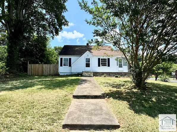 1493 Daniels Creek Rd, Collinsville, VA 24078