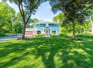 2877 S Waukesha Rd, West Allis, WI 53227