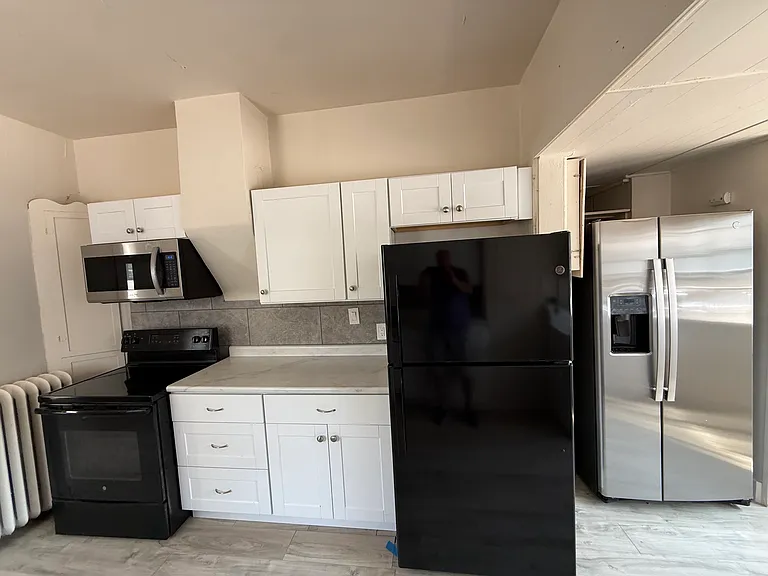 1020 S College Ave #B — Photo 8