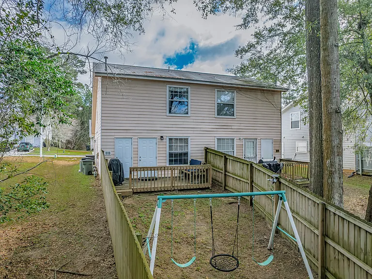 4112 Castellan Dr — Photo 36