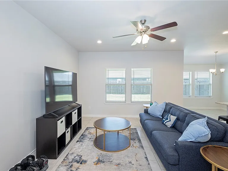 7722 Lariat Toss Dr — Photo 15
