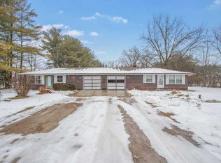 5388 Bramschreiber Rd, Little Suamico, WI 54141