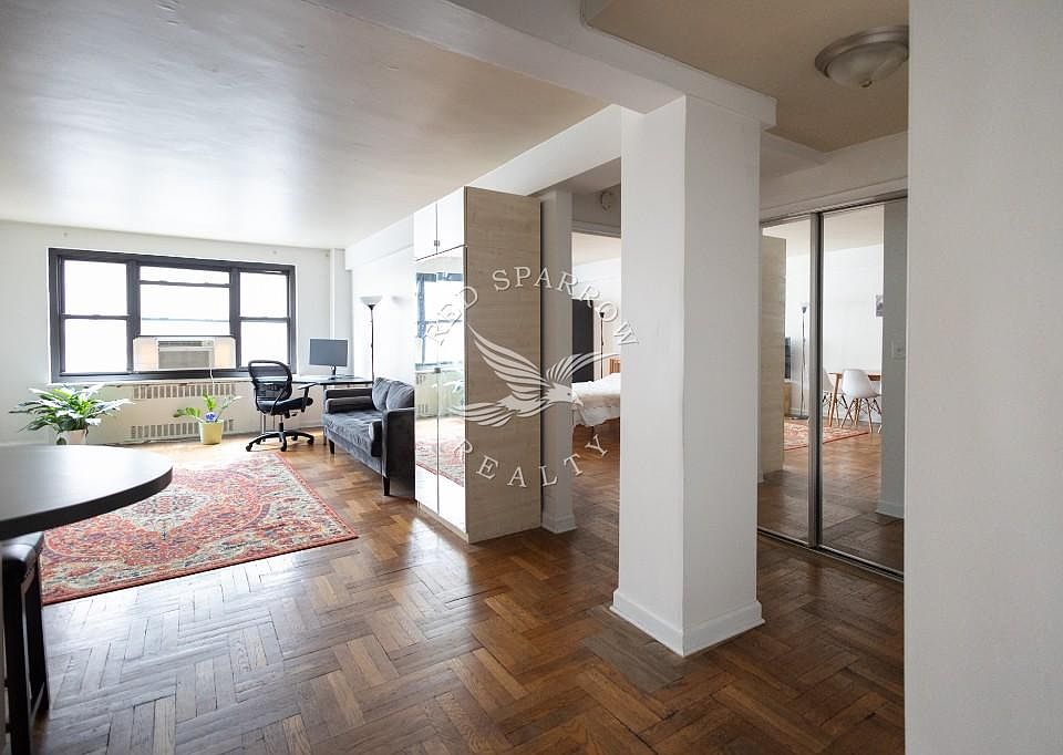 1st image of 135 E 54th St APT 4D