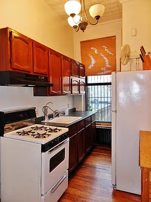 Rented by R & E Real Estate Management Co Inc | media 22