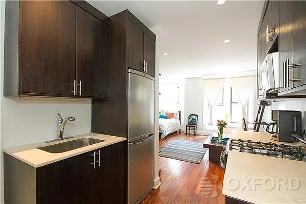 Rented by Oxford Property Group | media 37