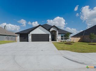 804 Secretariat Dr, Hewitt, TX 76643