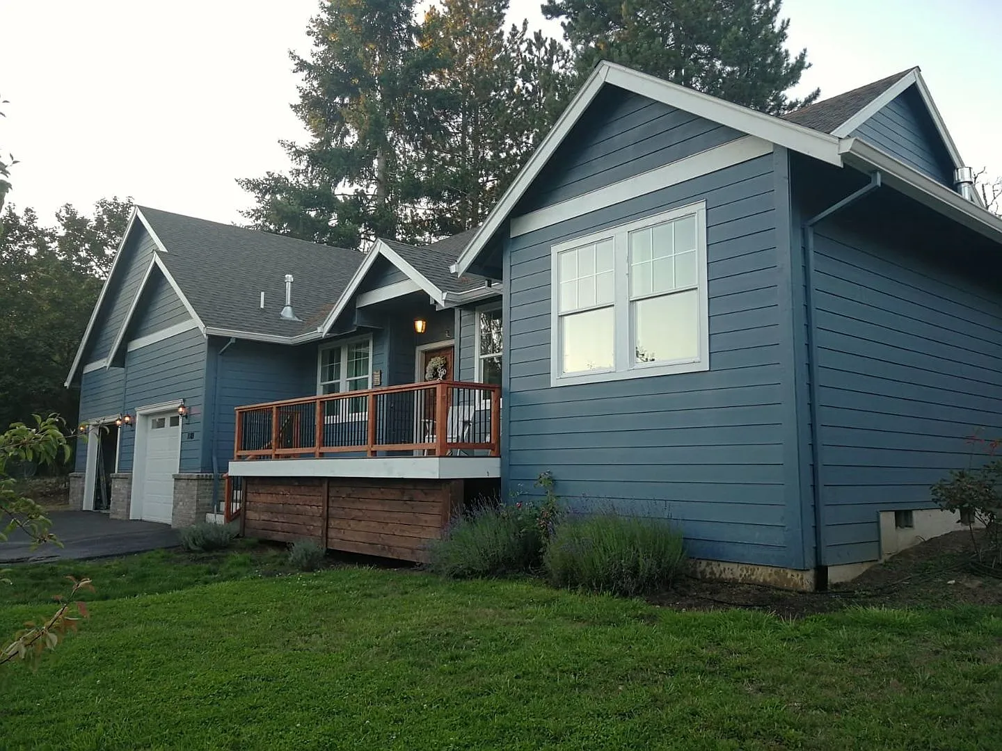 Custom Hillsboro Ranch with Gourmet Kitchen, Dual Fireplaces & Upgraded Finishes! — Photo 2
