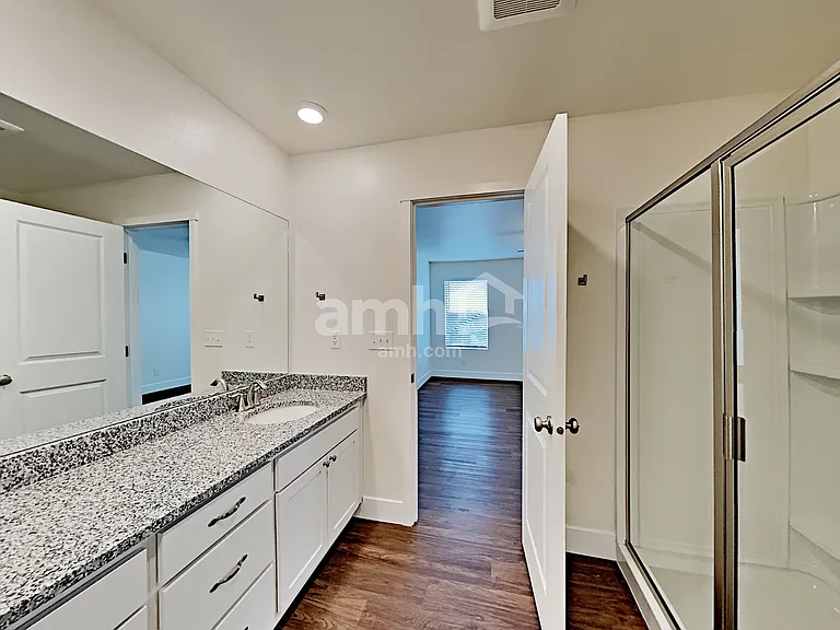 6898 35th Pl NE — Photo 15