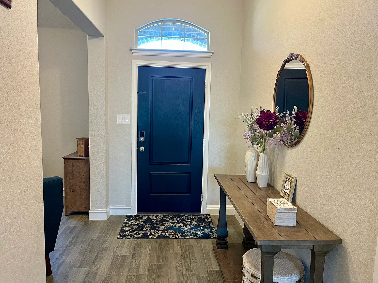4 bed, 2253 sqft, $3,195 — Photo 3