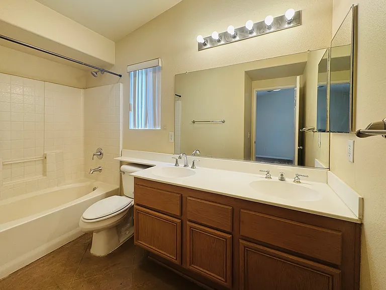 79405 Avenida Las Palmas — Photo 11