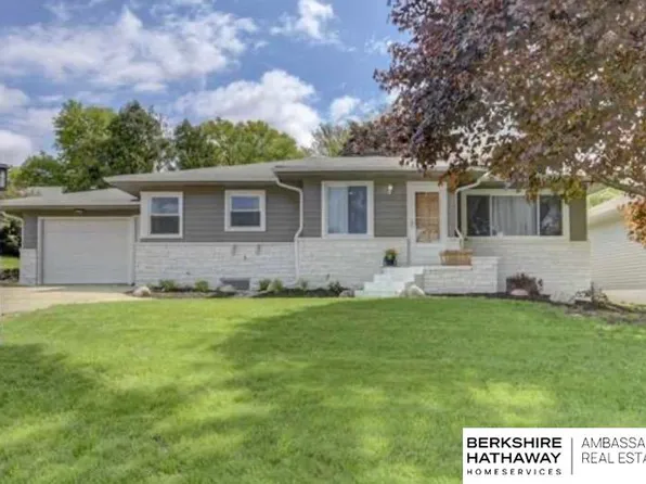 11631 N 156th St, Bennington, NE 68007