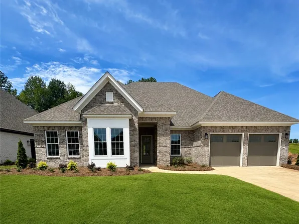 1143 Hogan Dr, Auburn, AL 36830